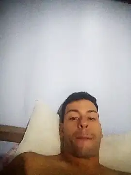 luccasantnovinho online show from 12, 3, 2026