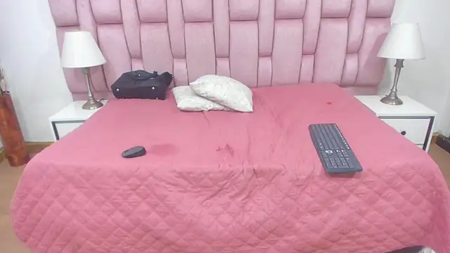 Snapshot of melody_brunnet chatting on 18, 3, 2025 melody brunnet online show from 18, 3, 2025