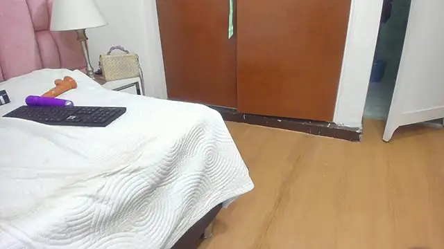 Snapshot of melody_brunnet chatting on 21, 3, 2025 melody brunnet online show from 21, 3, 2025