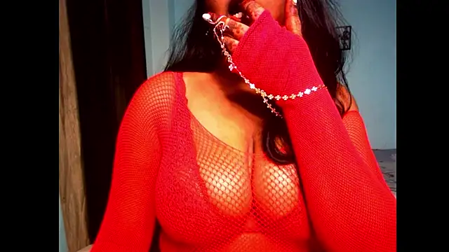 expression queen online show from 18, 2, 2026