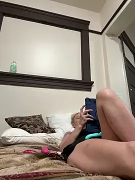 Snapshot of SunnyRays69 chatting on 24, 9, 2025 SunnyRays69 online show from 24, 9, 2025