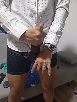 latinmartin73 online show from 11, 11, 2025