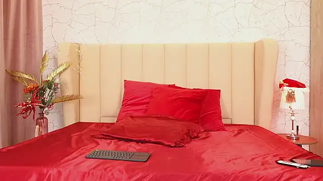 AlitaAnise online show from 12, 12, 2024