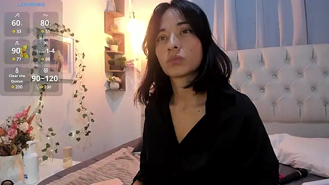 savagequeenbee7 online show from 5, 12, 2024