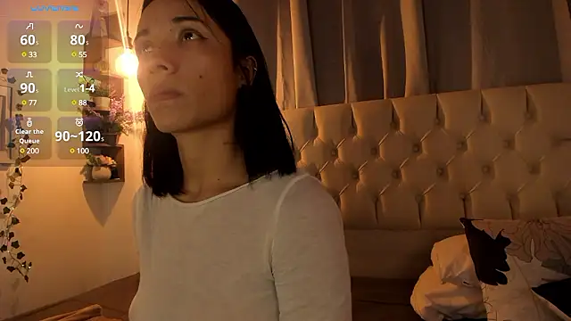 savagequeenbee7 online show from 7, 12, 2024