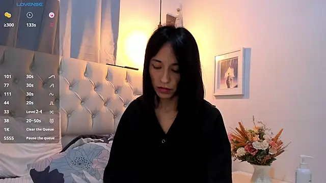 savagequeenbee7 online show from 15, 1, 2025