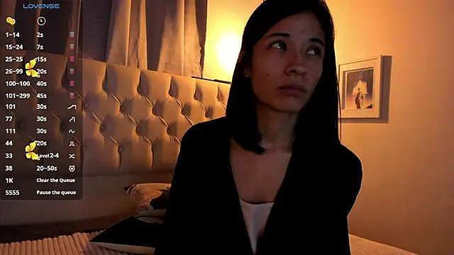 savagequeenbee7 online show from 17, 1, 2025