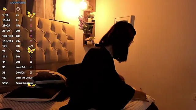 savagequeenbee7 online show from 17, 1, 2025