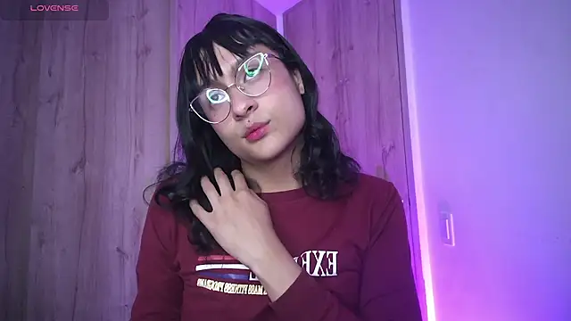 Snapshot of Kiitygirl chatting on 5, 1, 2025 Kiitygirl online show from 5, 1, 2025