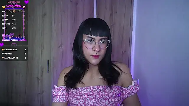 Snapshot of Kiitygirl chatting on 1, 3, 2025 Kiitygirl online show from 1, 3, 2025