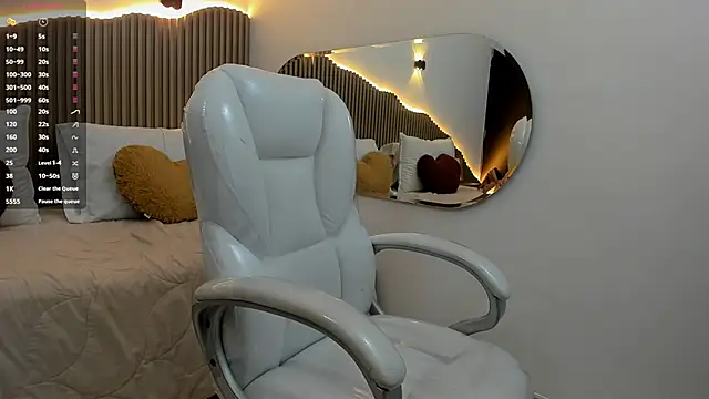 Snapshot of Mia_brunette26 chatting on 9, 3, 2025 Mia brunette26 online show from 9, 3, 2025