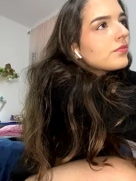 Snapshot of tatianaAlvarez1 chatting on 24, 9, 2025 tatianaAlvarez1 online show from 24, 9, 2025