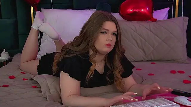 CrystalLyons online show from 10, 2, 2026