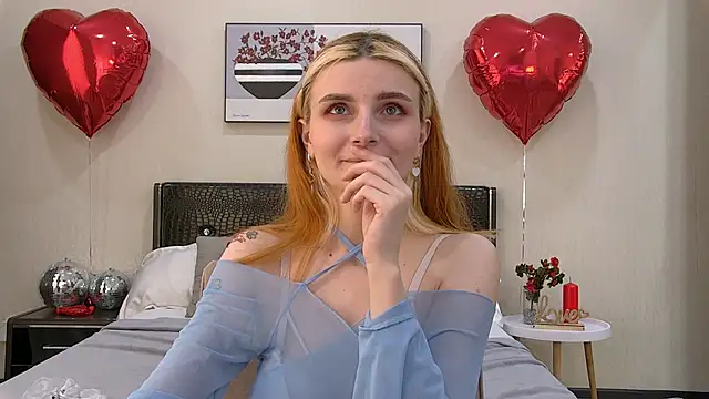 Snapshot of KellyStone chatting on 2, 3, 2025 KellyStone online show from 2, 3, 2025