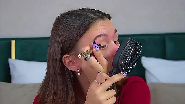 PollyLanders online show from 12, 11, 2025