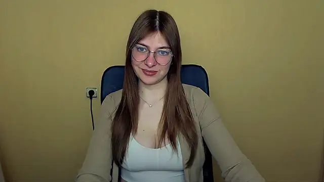 Snapshot of Luna_Lush_ chatting on 24, 4, 2026 Luna Lush online show from 24, 4, 2026
