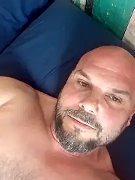 Snapshot of Javierchico chatting on 8, 5, 2026 Javierchico online show from 8, 5, 2026