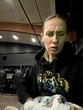 M1ssyk1ssy online show from 24, 11, 2025