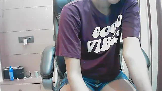 Snapshot of collage_hoty chatting on 26, 9, 2025 collage hoty online show from 26, 9, 2025