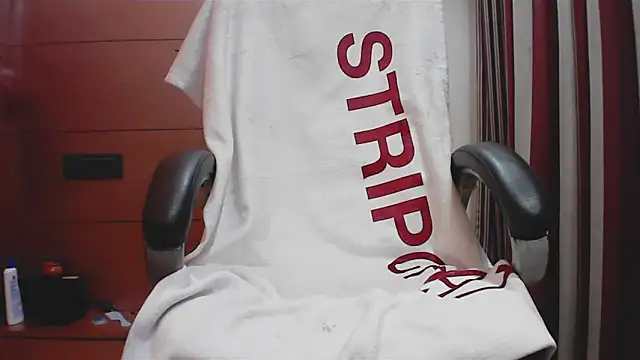 collage hoty online show from 17, 12, 2025