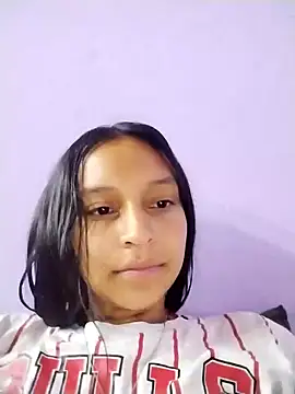 Snapshot of emma_ambar chatting on 6, 1, 2025 emma ambar online show from 6, 1, 2025