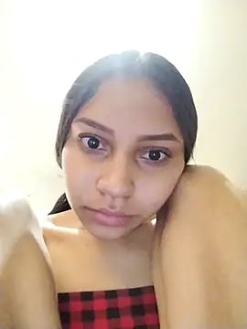 Snapshot of emma_ambar chatting on 12, 9, 2025 emma ambar online show from 12, 9, 2025