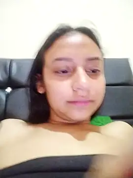 Snapshot of emma_ambar chatting on 17, 9, 2025 emma ambar online show from 17, 9, 2025