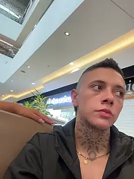 Snapshot of _PhillipBrown chatting on 8, 2, 2025 PhillipBrown online show from 8, 2, 2025