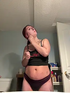 Snapshot of NovaLove2002 chatting on 29, 9, 2025 NovaLove2002 online show from 29, 9, 2025