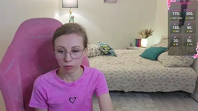 Snapshot of Lill_Mary chatting on 30, 10, 2025 Lill Mary online show from 30, 10, 2025