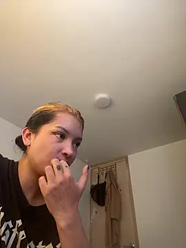 baby lizy online show from 10, 11, 2025