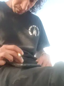 LargeDominoes online show from 20, 4, 2026