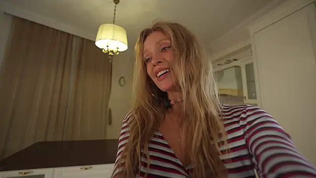 HeyBananas online show from 16, 11, 2025