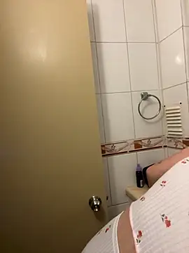 WhiteWomen online show from 28, 10, 2025