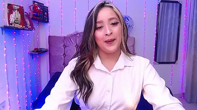 Snapshot of sapphire_lilac chatting on 6, 2, 2025 sapphire lilac online show from 6, 2, 2025