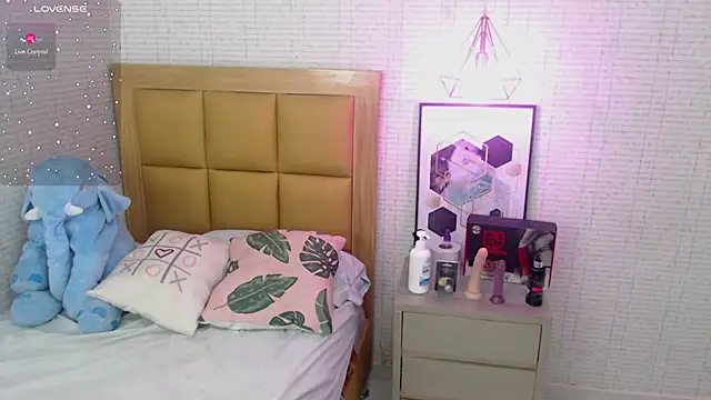 Snapshot of MAGNOLEROY chatting on 30, 1, 2025 MAGNOLEROY online show from 30, 1, 2025