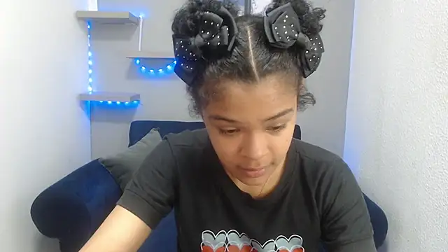 Snapshot of vainillaplaypussy chatting on 11, 9, 2025 vainillaplaypussy online show from 11, 9, 2025