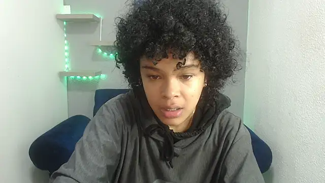 Snapshot of vainillaplaypussy chatting on 14, 10, 2025 vainillaplaypussy online show from 14, 10, 2025