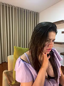 Snapshot of Alice_Biel chatting on 25, 1, 2025 Alice Biel online show from 25, 1, 2025