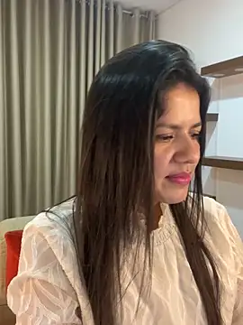 Snapshot of Alice_Biel chatting on 4, 2, 2025 Alice Biel online show from 4, 2, 2025