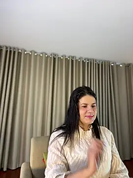 Snapshot of Alice_Biel chatting on 13, 6, 2026 Alice Biel online show from 13, 6, 2026