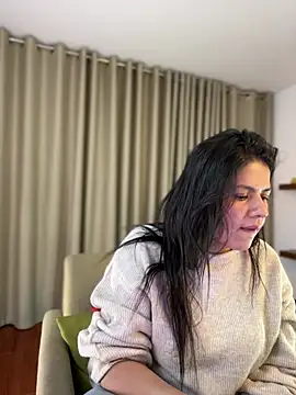 Snapshot of Alice_Biel chatting on 14, 6, 2026 Alice Biel online show from 14, 6, 2026
