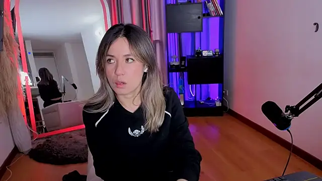 Snapshot of sexfire_lalita chatting on 4, 4, 2026 sexfire lalita online show from 4, 4, 2026