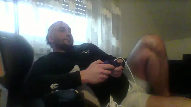 Snapshot of NewyorkDimi chatting on 29, 12, 2024 NewyorkDimi online show from 29, 12, 2024