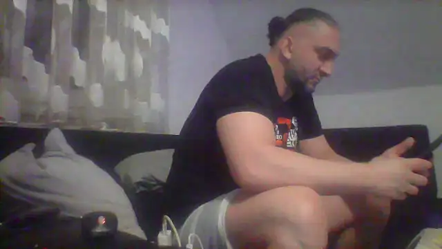 Snapshot of NewyorkDimi chatting on 25, 1, 2025 NewyorkDimi online show from 25, 1, 2025