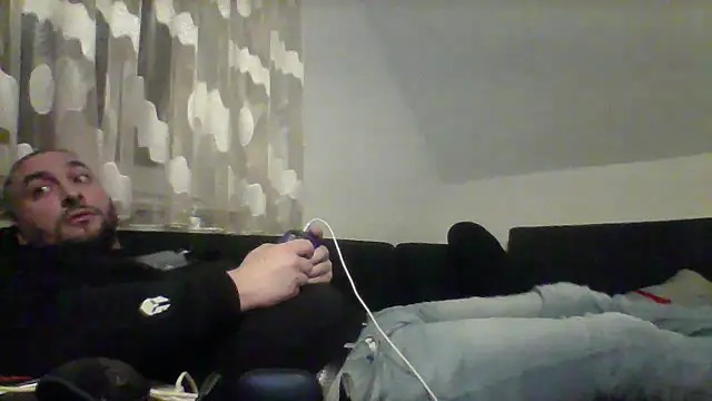 Snapshot of NewyorkDimi chatting on 21, 2, 2025 NewyorkDimi online show from 21, 2, 2025