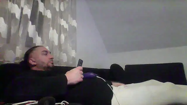 Snapshot of NewyorkDimi chatting on 12, 3, 2025 NewyorkDimi online show from 12, 3, 2025