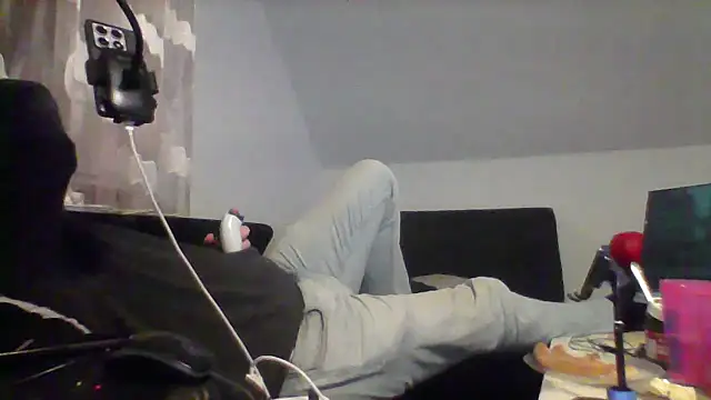 Snapshot of NewyorkDimi chatting on 2, 12, 2025 NewyorkDimi online show from 2, 12, 2025