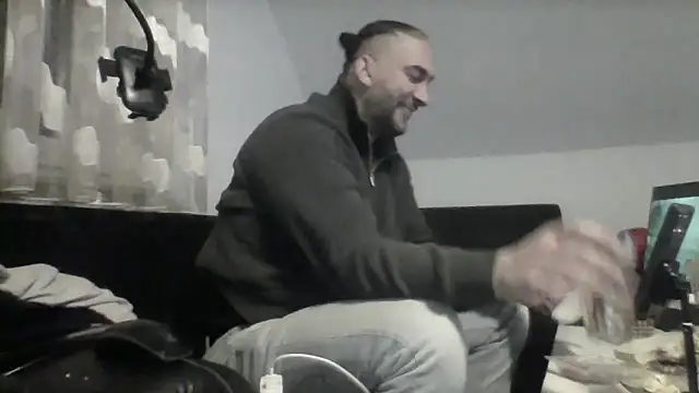 Snapshot of NewyorkDimi chatting on 3, 12, 2025 NewyorkDimi online show from 3, 12, 2025