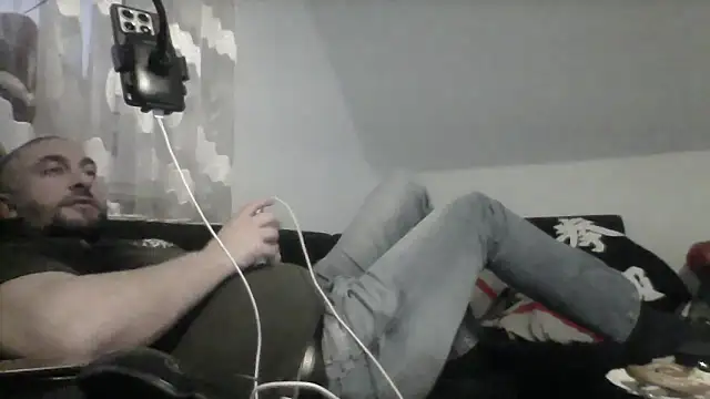 Snapshot of NewyorkDimi chatting on 21, 12, 2025 NewyorkDimi online show from 21, 12, 2025